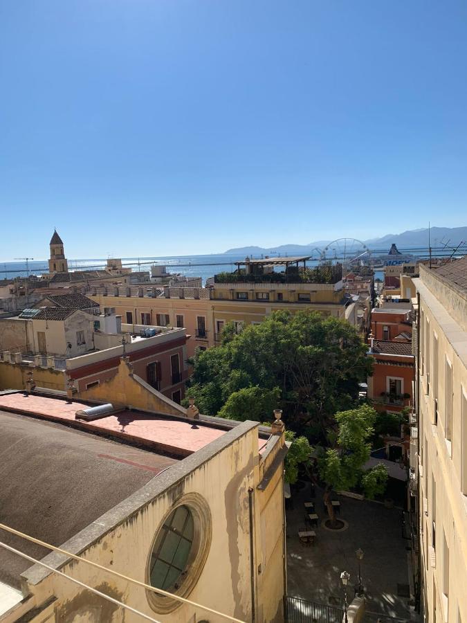 Altrove Acomodação com café da manhã Cagliari Exterior foto